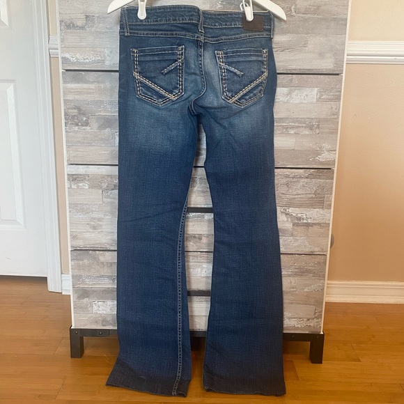 ✨BUCKLE JEANS✨ - Picture 2 of 3